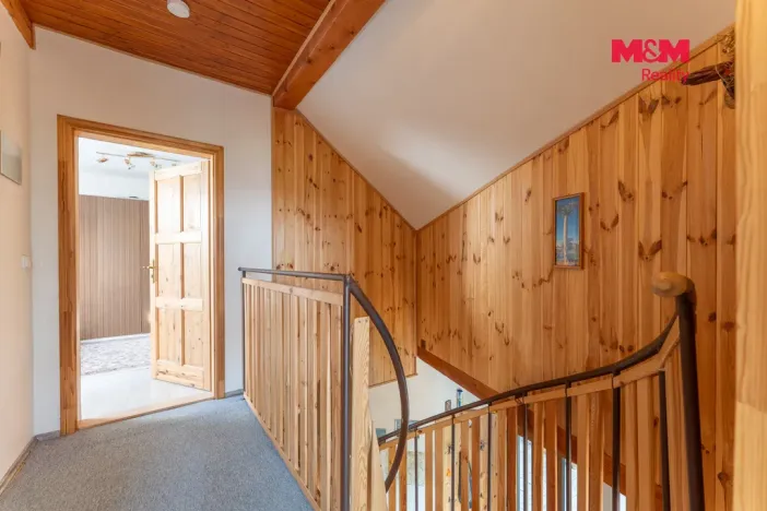Prodej rodinného domu, Karlovice - Roudný, 204 m2