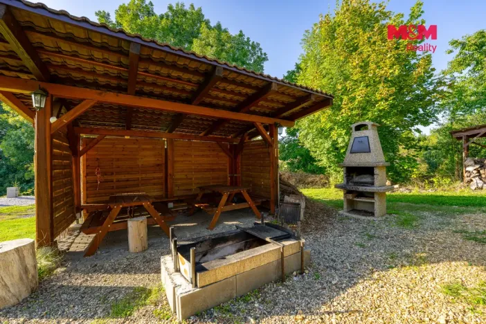 Prodej rodinného domu, Karlovice - Roudný, 204 m2