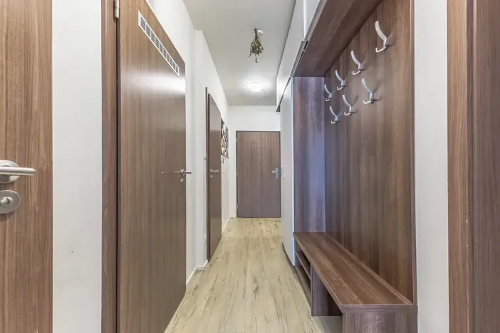 Prodej bytu 2+kk, Praha - Hostavice, U Hostavického potoka, 50 m2