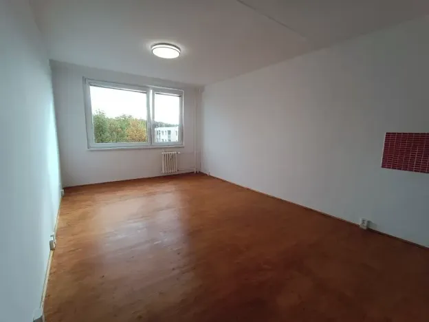 Pronájem bytu 1+kk, Praha - Modřany, Pertoldova, 29 m2
