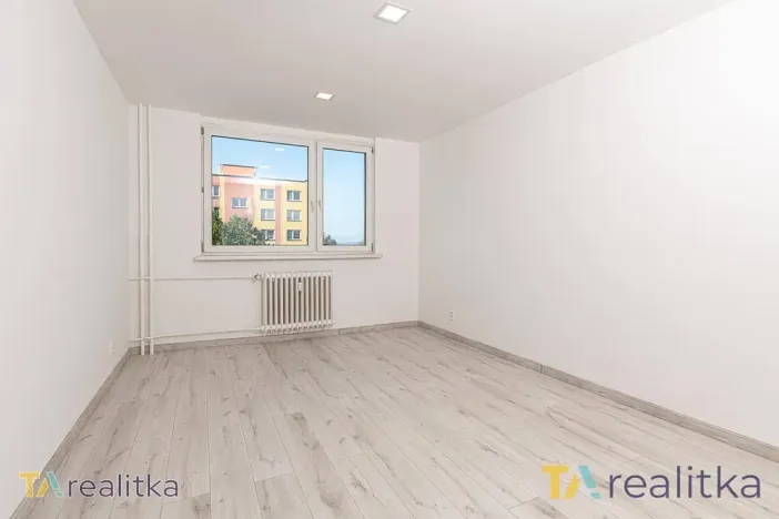 Prodej bytu 3+1, Orlová, Masarykova třída, 74 m2
