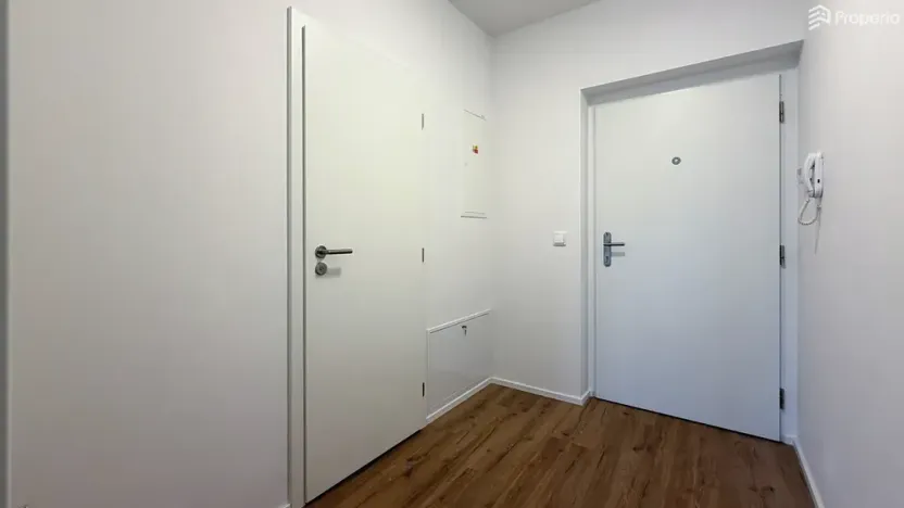 Pronájem bytu 1+kk, Znojmo, Jarošova, 35 m2