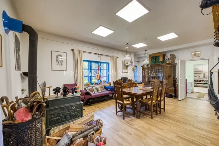 Prodej ubytování, Lhenice, 300 m2