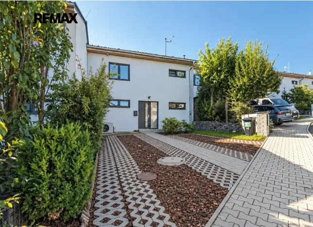Prodej rodinného domu, Popovičky, Petrovy Vrchy, 108 m2