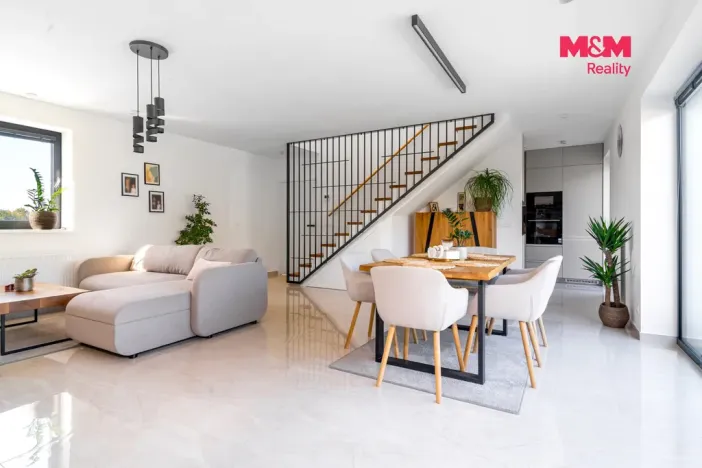 Prodej rodinného domu, Chlumec nad Cidlinou - Kladruby, 147 m2