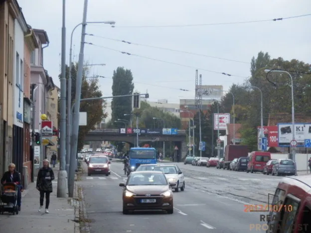 Pronájem obchodního prostoru, Brno, Bubeníčkova, 197 m2