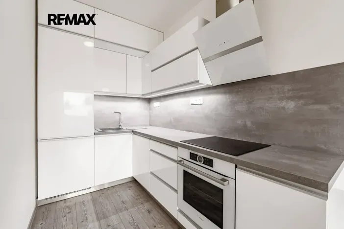 Pronájem bytu 2+kk, Kladno, Benediktínská, 50 m2