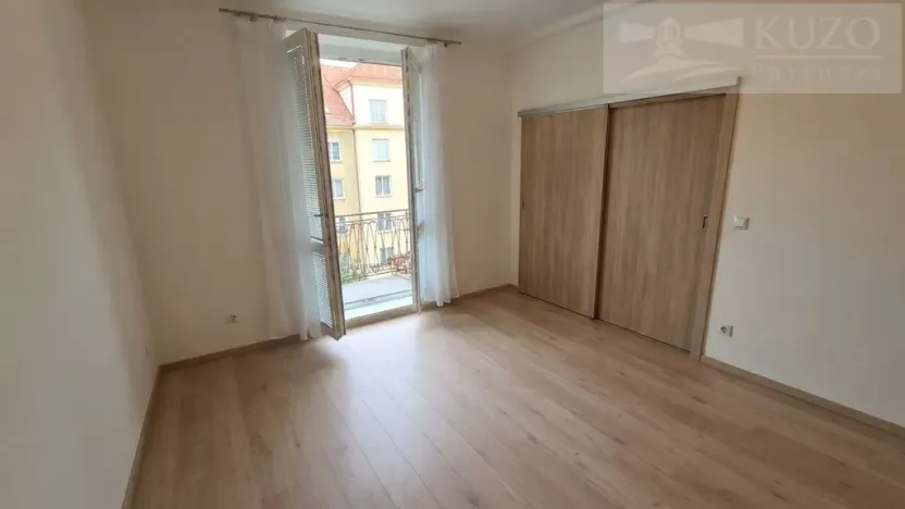 Pronájem bytu 2+1, Praha, Lounských, 57 m2