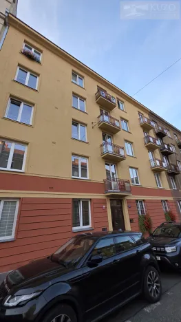 Pronájem bytu 2+1, Praha, Lounských, 57 m2