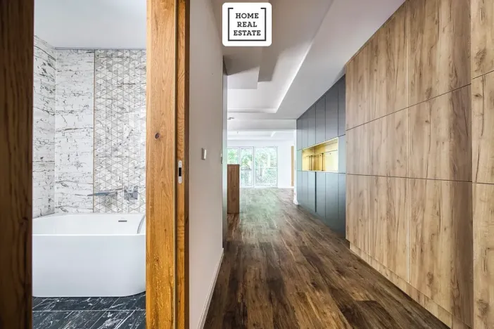 Prodej bytu 4+kk, Karlovy Vary, Šumavská, 171 m2