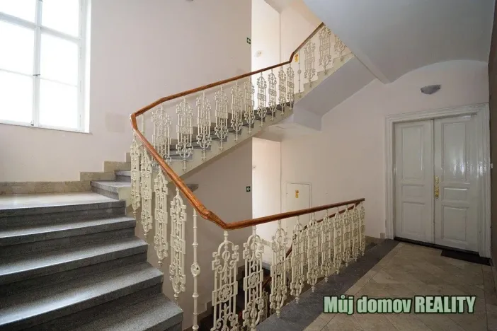 Pronájem bytu 1+kk, Praha - Nové Město, Hálkova, 33 m2