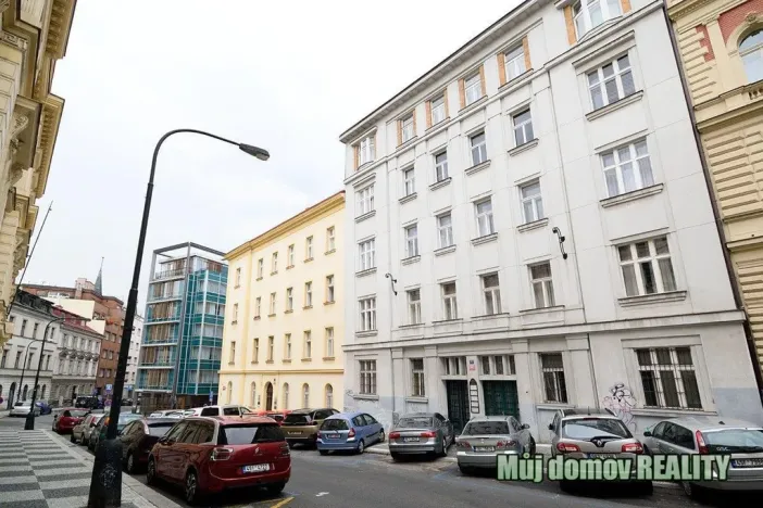 Pronájem bytu 1+kk, Praha - Nové Město, Hálkova, 33 m2