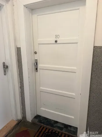 Pronájem bytu 1+1, Praha - Vinohrady, Řipská, 40 m2