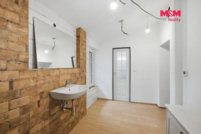 Prodej rodinného domu, Velečín, 90 m2