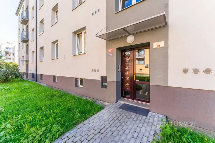 Pronájem bytu 2+kk, Praha - Hloubětín, Zelenečská, 55 m2