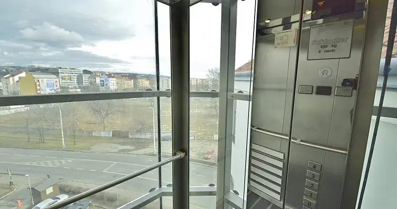 Pronájem kanceláře, Praha - Holešovice, Jablonského, 17 m2