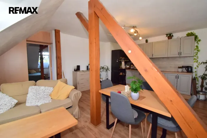 Prodej rodinného domu, Oslov, 222 m2