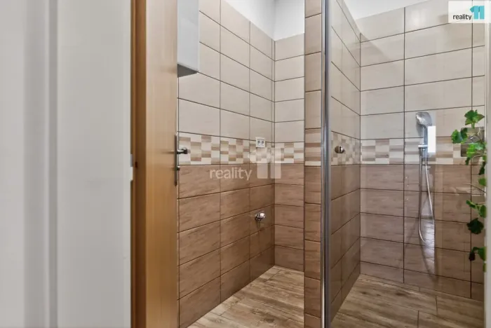 Pronájem bytu 2+kk, Jesenice, Sluneční, 58 m2