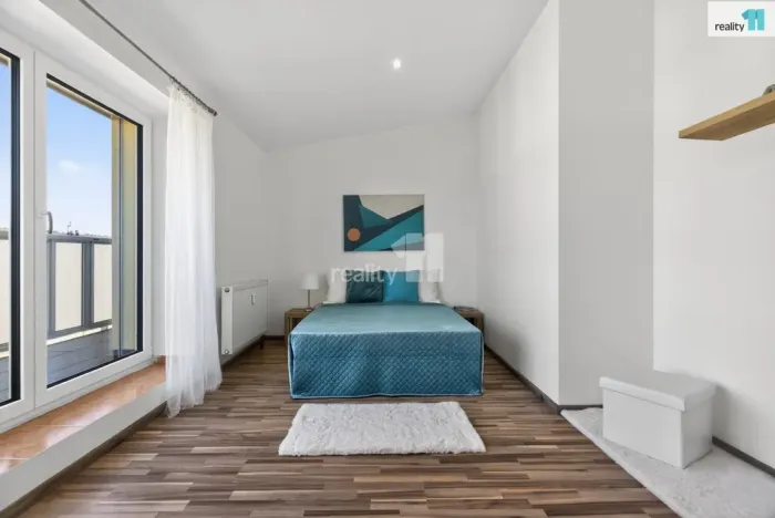 Pronájem bytu 2+kk, Jesenice, Sluneční, 58 m2