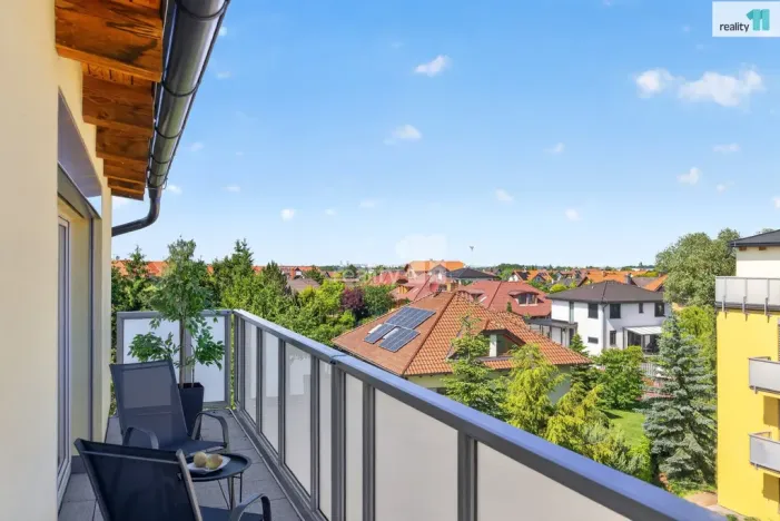 Pronájem bytu 2+kk, Jesenice, Sluneční, 58 m2