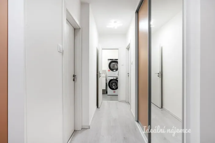 Pronájem bytu 3+kk, Praha - Střížkov, Šluknovská, 68 m2