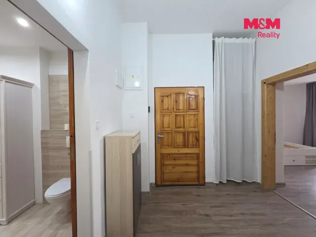 Pronájem bytu 3+kk, Karlovy Vary - Bohatice, Táborská, 70 m2