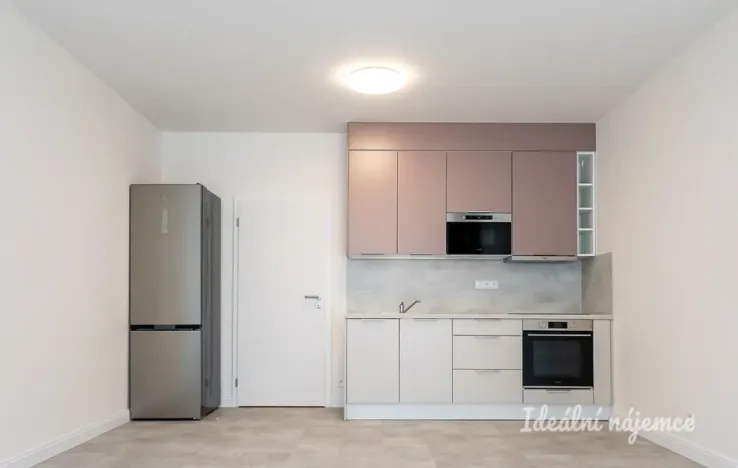Pronájem bytu 1+kk, Praha - Vysočany, Gerstelova, 35 m2