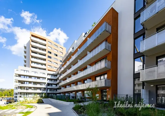 Pronájem bytu 1+kk, Praha - Vysočany, Gerstelova, 35 m2