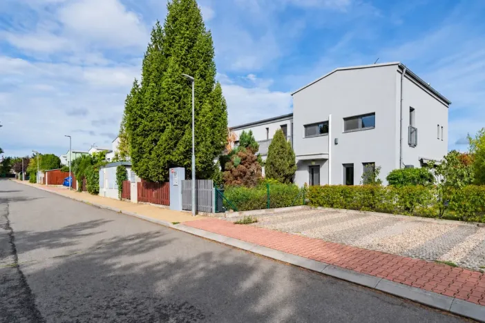 Prodej bytu 4+kk, Jinočany, Jiráskova, 93 m2