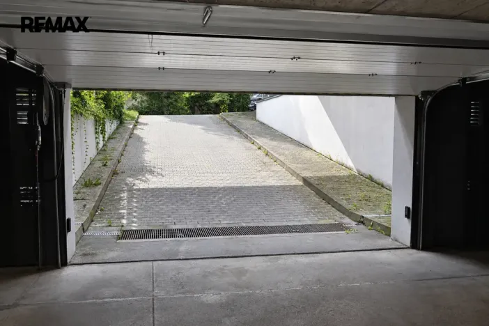 Prodej garážového stání, Praha - Libuš, V rohu, 12 m2