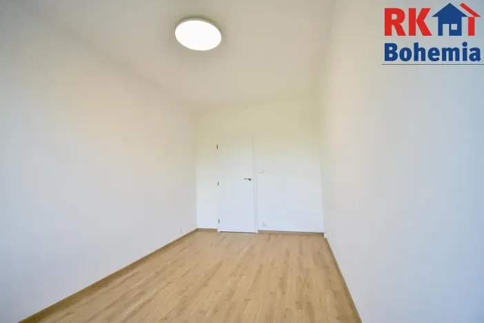 Pronájem bytu 3+1, Praha - Modřany, Mladenovova, 75 m2