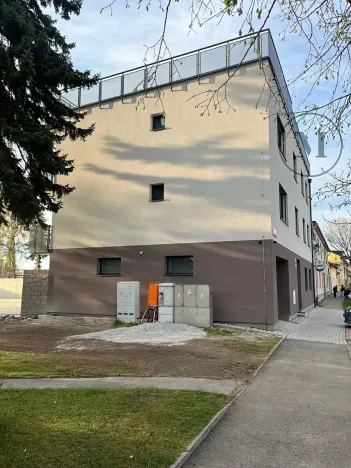 Pronájem bytu 2+kk, České Budějovice, A. Trägera, 57 m2