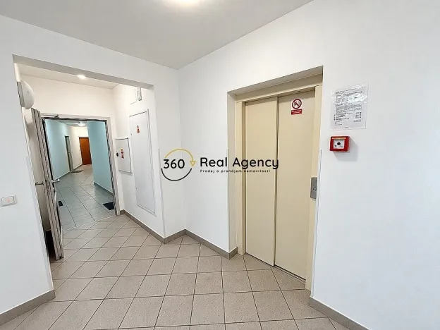 Pronájem bytu 2+kk, Praha - Záběhlice, Ginzova, 60 m2