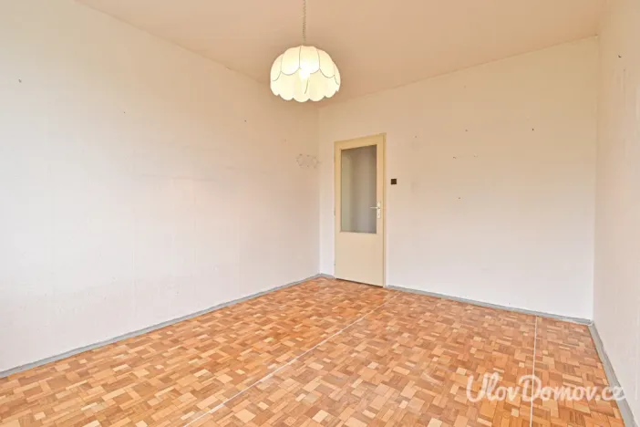 Prodej bytu 4+1, Praha - Lhotka, Toušeňská, 77 m2