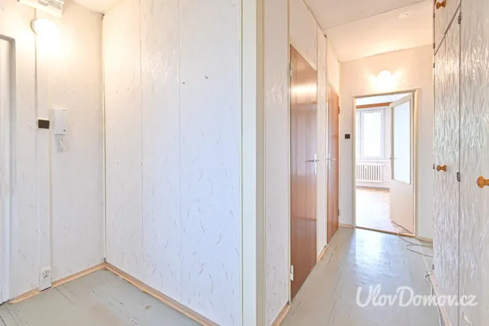 Prodej bytu 4+1, Praha - Lhotka, Toušeňská, 77 m2
