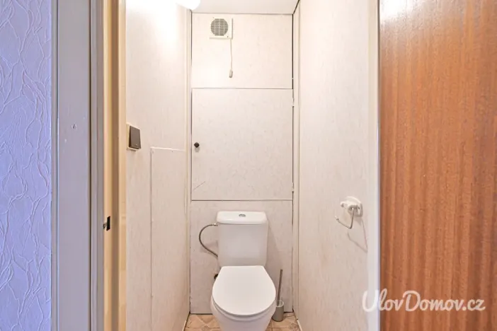 Prodej bytu 4+1, Praha - Lhotka, Toušeňská, 77 m2