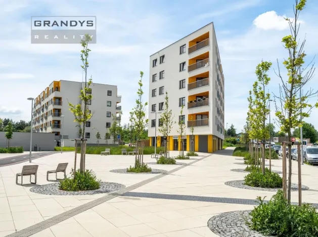 Prodej garážového stání, Praha, Oty Bubeníčka, 15 m2