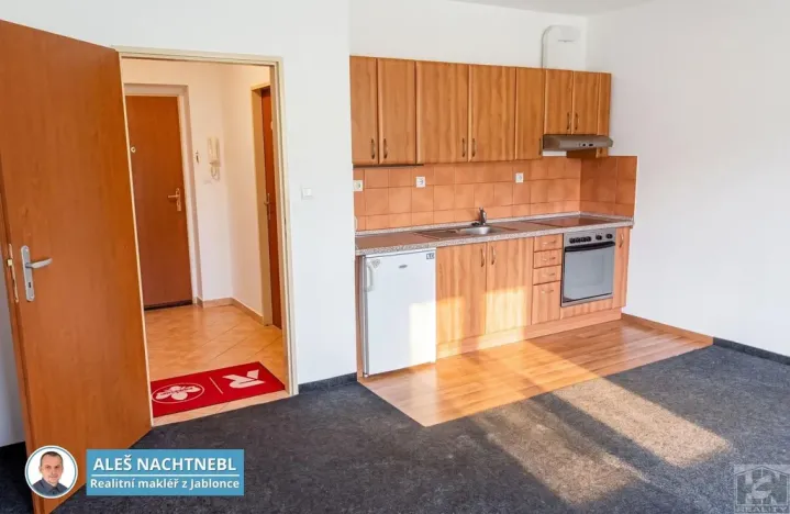 Pronájem bytu 1+kk, Albrechtice v Jizerských horách, 30 m2