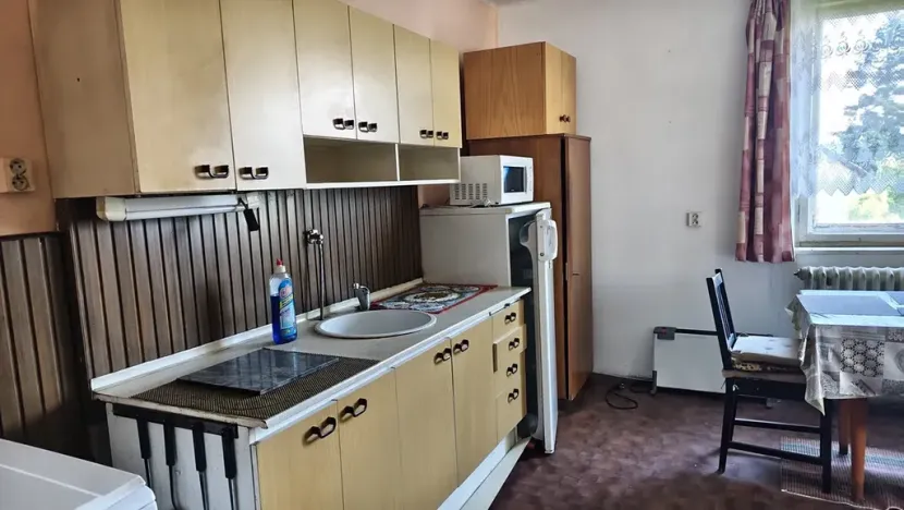Prodej rodinného domu, Měchenice, 250 m2