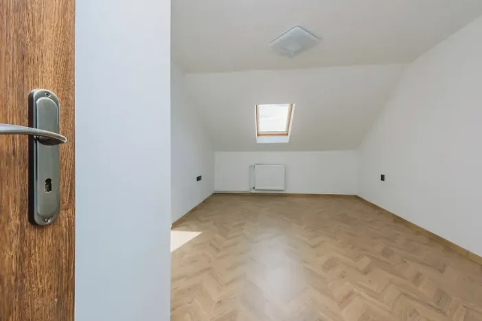 Prodej bytu 4+kk, Chrudim, Resselovo náměstí, 167 m2