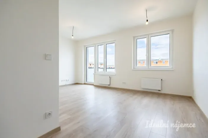 Pronájem bytu 1+kk, Praha - Hostivař, Arnošta Staňka, 34 m2