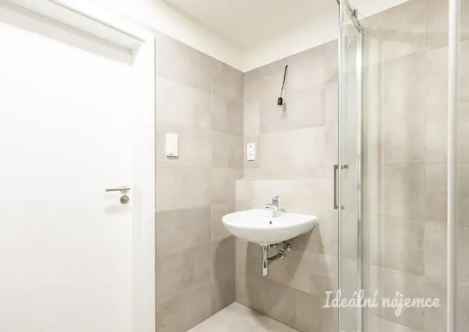 Pronájem bytu 1+kk, Praha - Hostivař, Arnošta Staňka, 34 m2