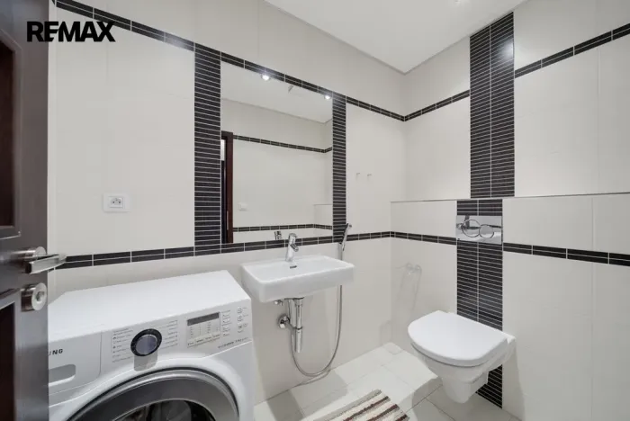 Prodej bytu 4+kk, Karlovy Vary, Libušina, 171 m2