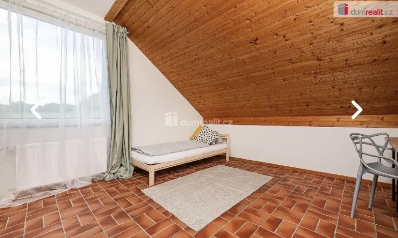 Pronájem atypického bytu, Praha - Lipence, Jílovišťská, 14 m2