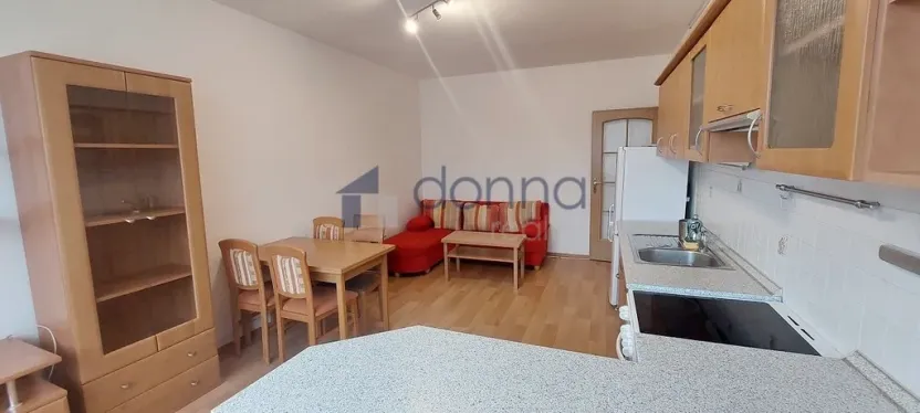 Pronájem bytu 2+kk, Praha, Nedašovská, 40 m2