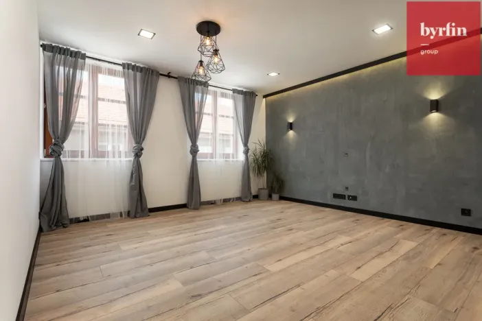 Prodej bytu 3+kk, Opava, Kolářská, 84 m2
