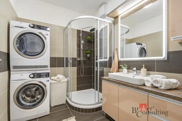 Pronájem bytu 2+kk, Pardubice - Zelené Předměstí, Boženy Vikové-Kunětické, 58 m2