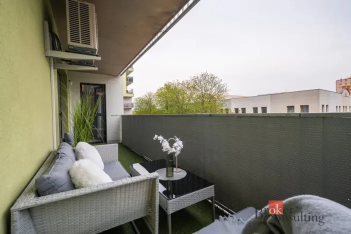 Pronájem bytu 2+kk, Pardubice - Zelené Předměstí, Boženy Vikové-Kunětické, 58 m2