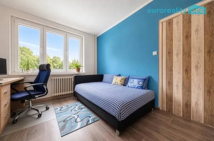 Pronájem bytu 2+kk, Cheb, Boženy Němcové, 33 m2