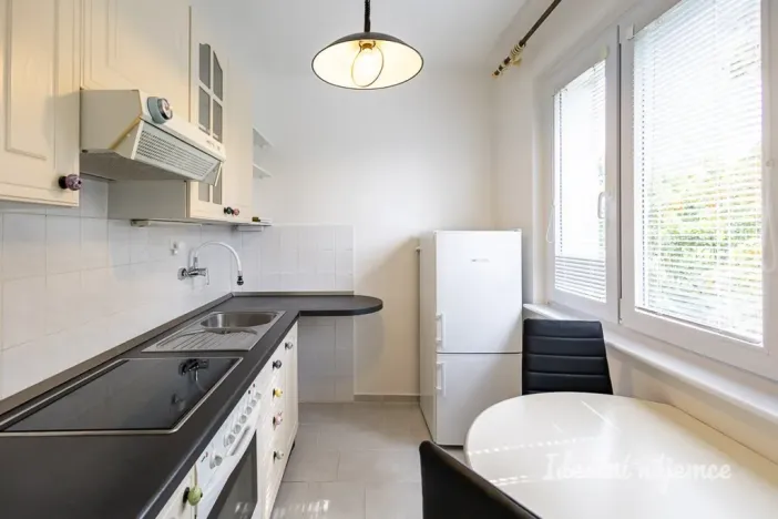 Pronájem bytu 2+1, Praha - Břevnov, Nad alejí, 52 m2